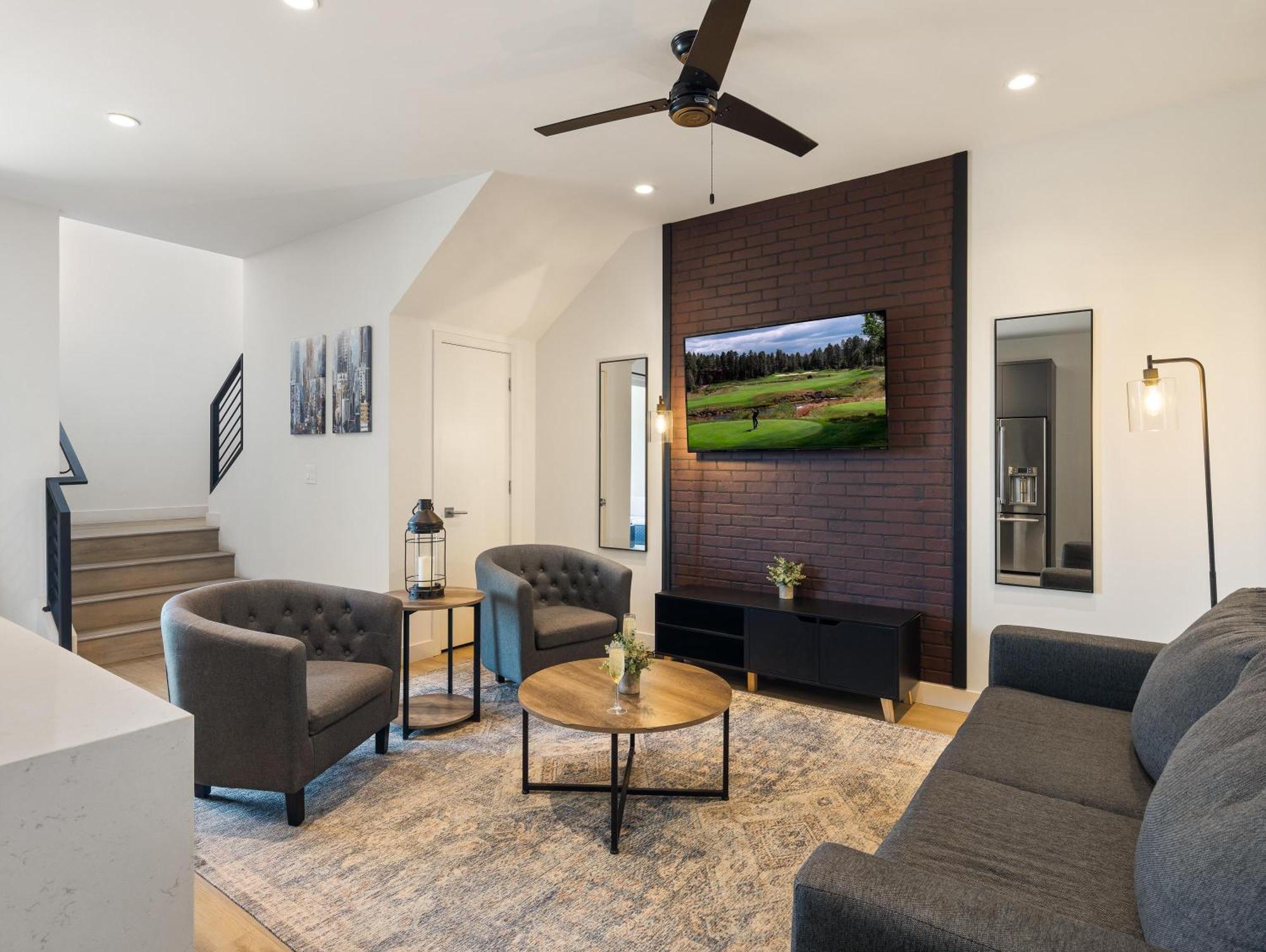 Holiday home Moxie - Modern Luxe - Hot Tub - Heart Of Old Town *